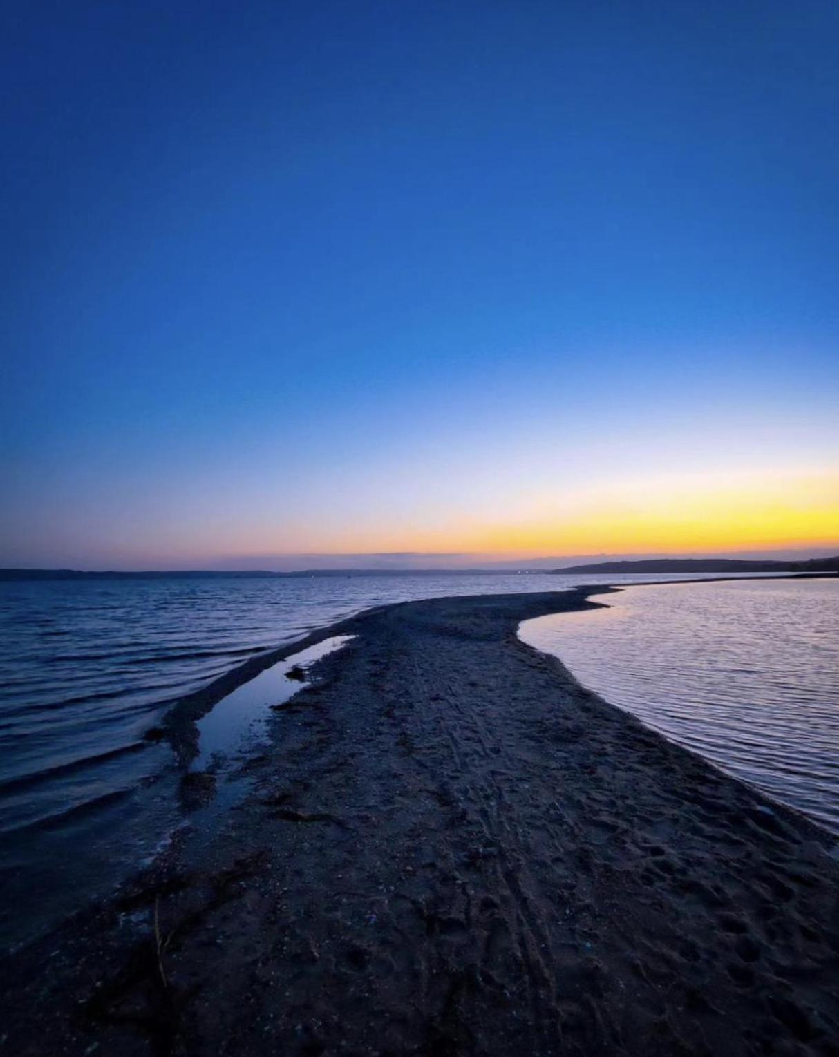 Отель Tiny Seaside - Skarrev Обенро Экстерьер фото